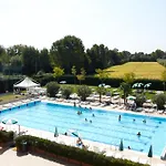Green Garden Smart Resort